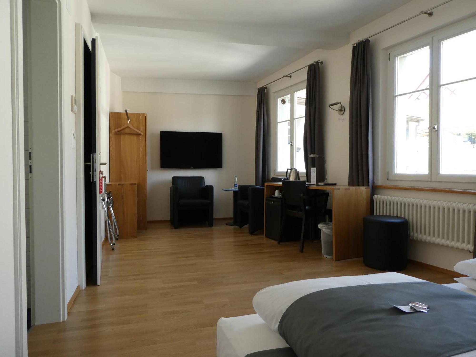 Hotel Le Lion - Self Check-In Bischofszell Exteriör bild